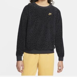 NWT Nike leopard graphic fleece crew! Size L.